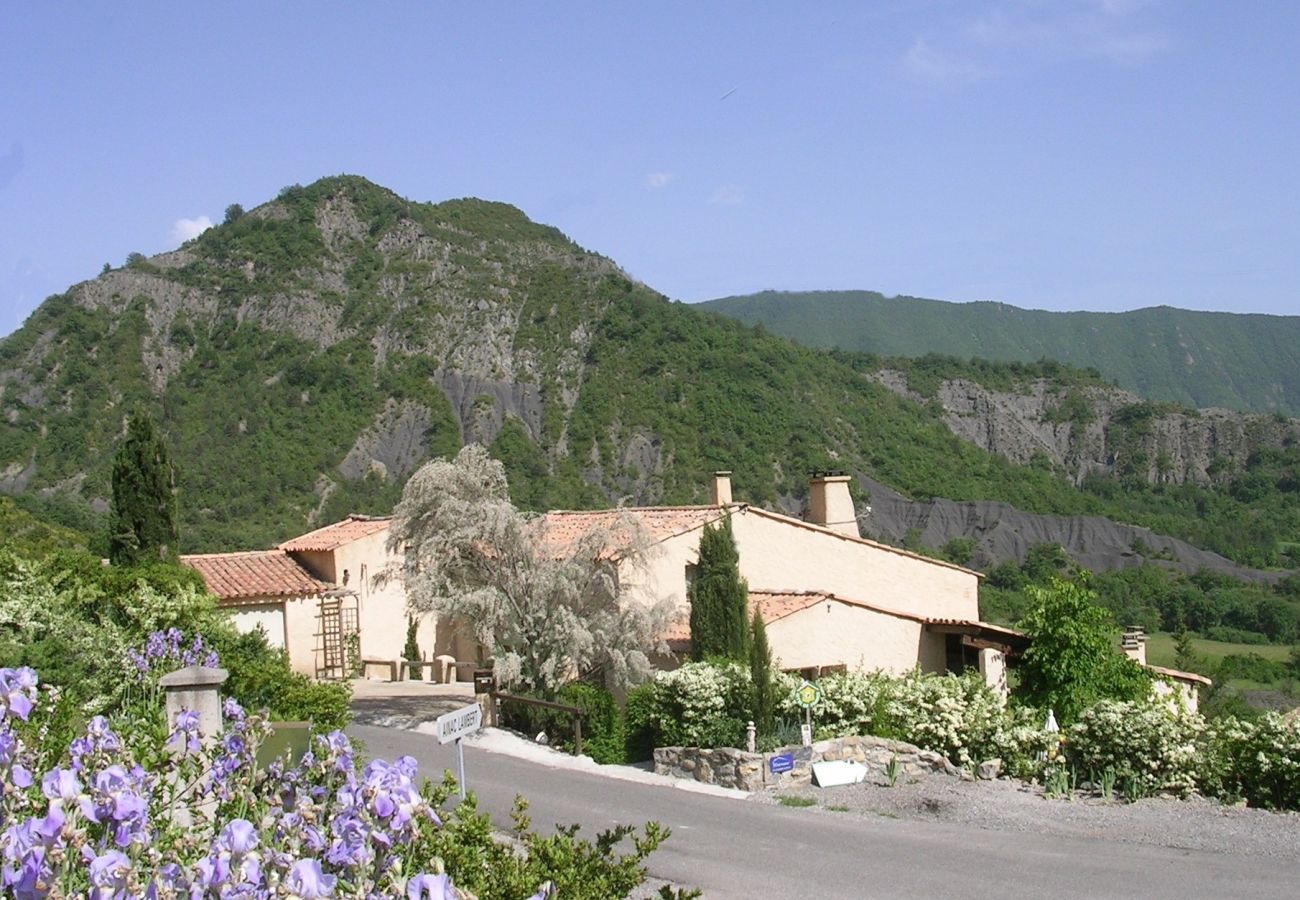 Appartement à La Robine-sur-Galabre - Appartement La Lavande- 2pers-au calme-Digne -les-bains-3étoiles 