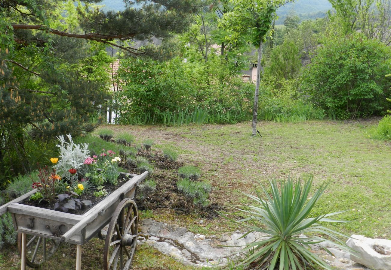 Appartement à La Robine-sur-Galabre - Appartement La Lavande- 2pers-au calme-Digne -les-bains-3étoiles 