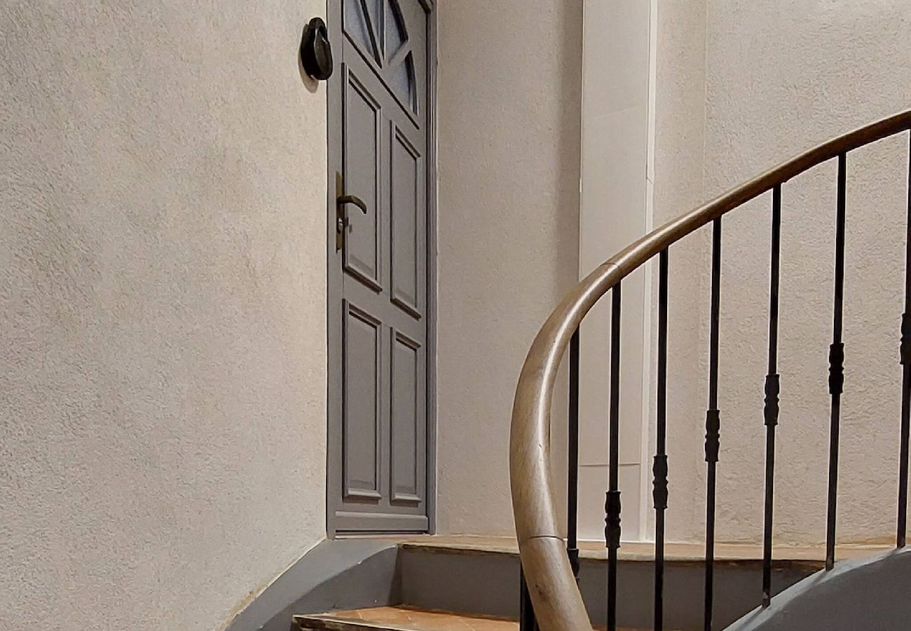 Appartement à Riez - Appartement La Lavande-balnéo en amoureux-3 étoiles 