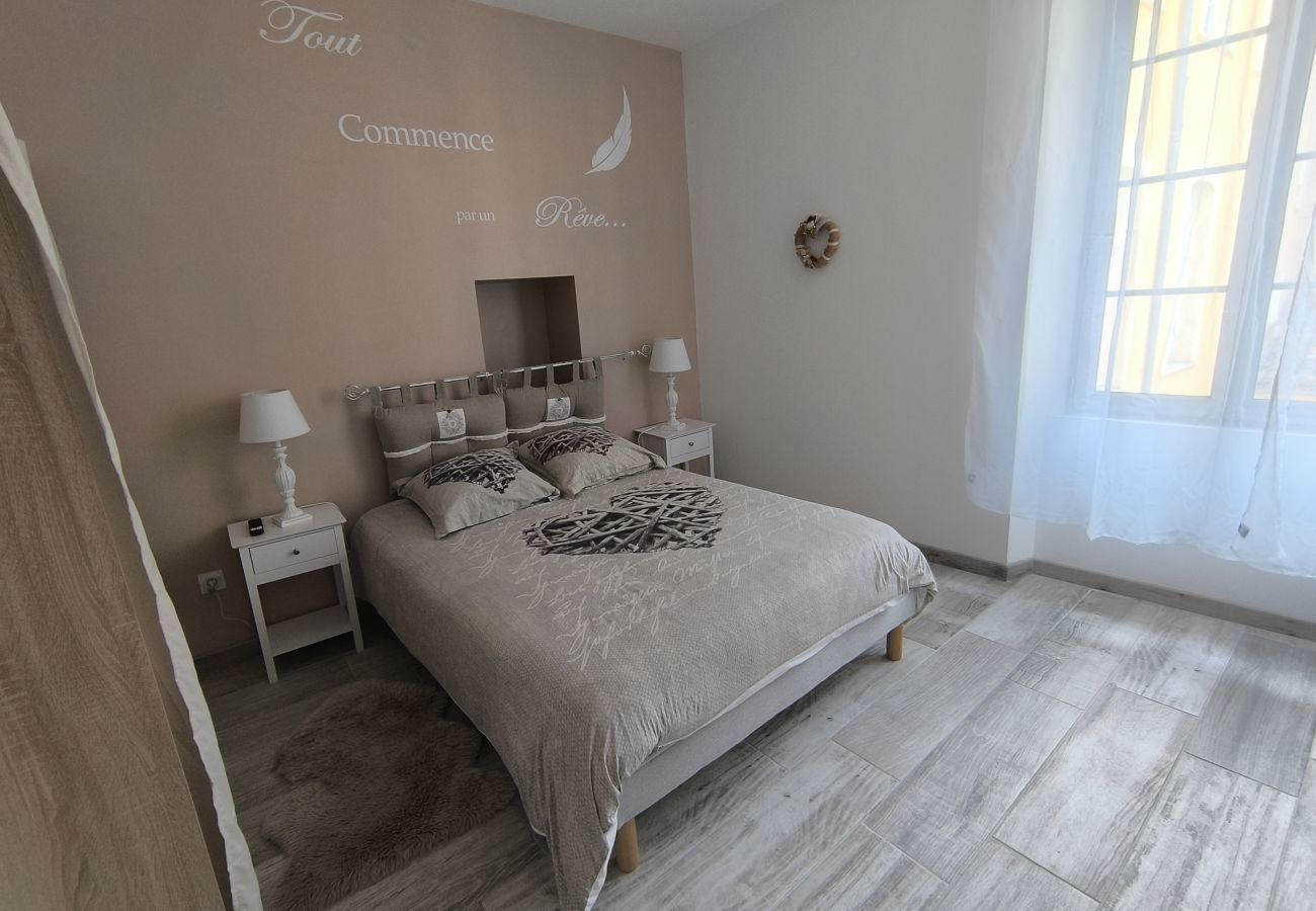 Appartement à Riez - Appartement Le Romarin-4 pers à Riez-3 étoiles 
