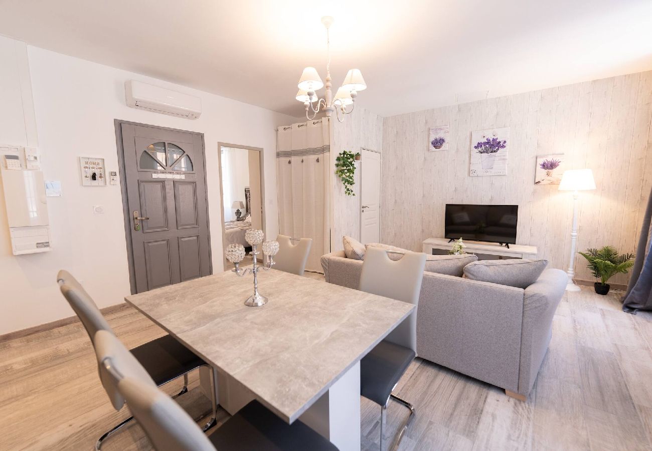 Appartement à Riez - Appartement L'Olivier-4pers-Gorges-du-Verdon-3 étoiles 