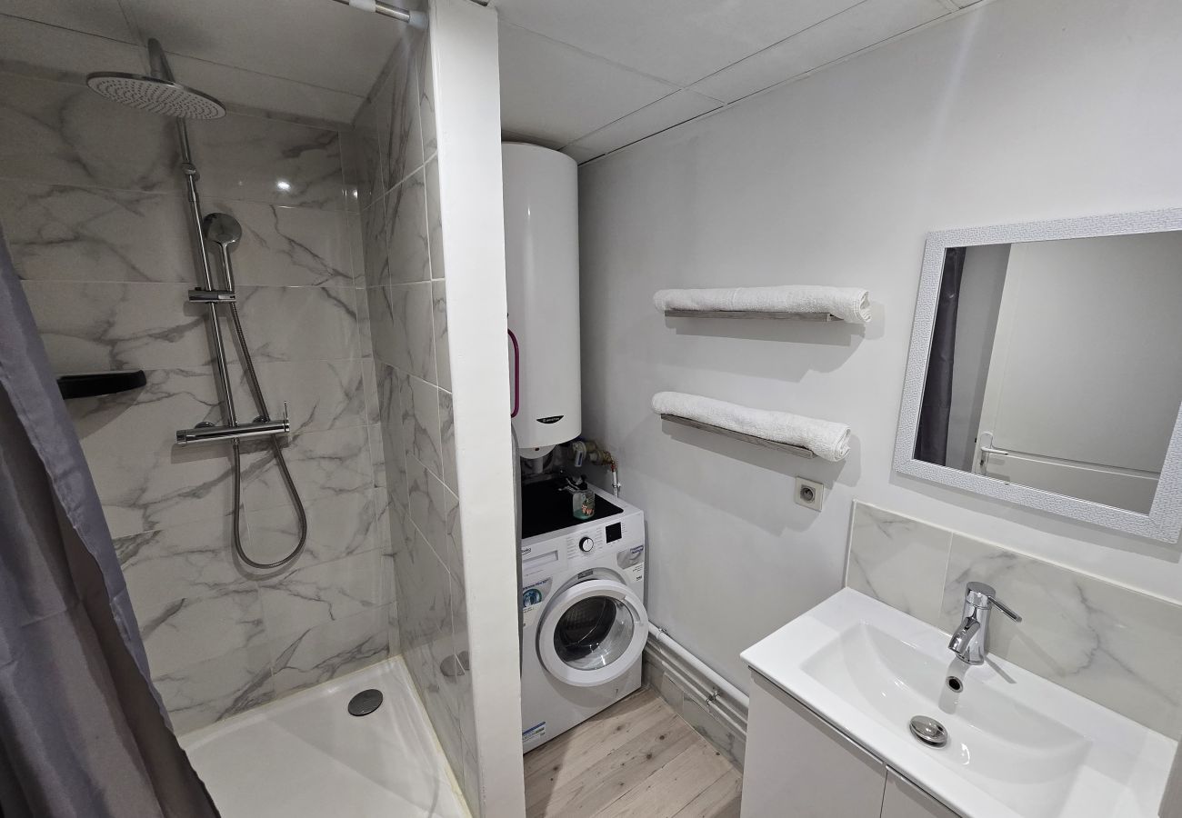 Appartement à Digne-les-Bains - Appartement T2 tout équipé 
