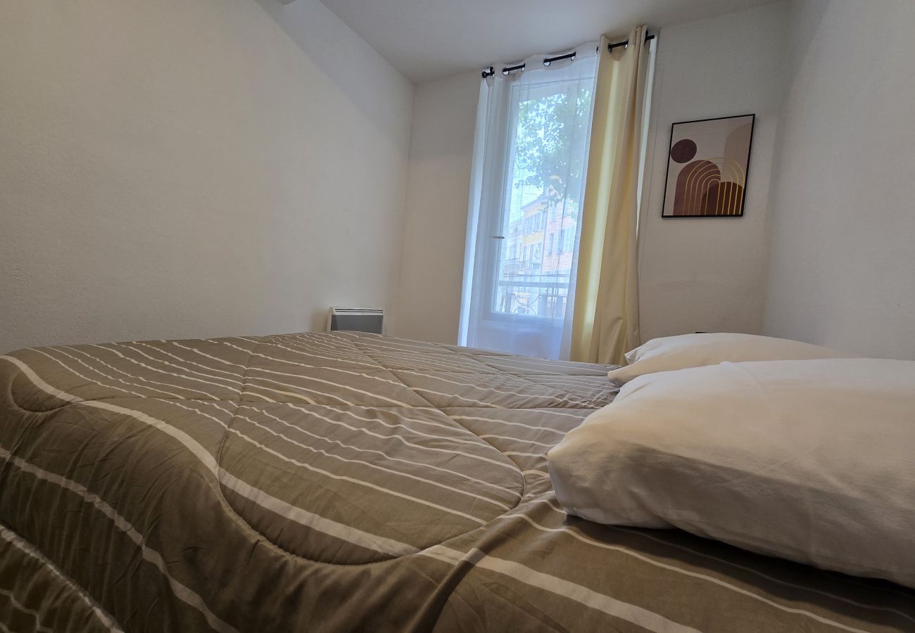 Appartement à Digne-les-Bains - Appartement T2 tout équipé 