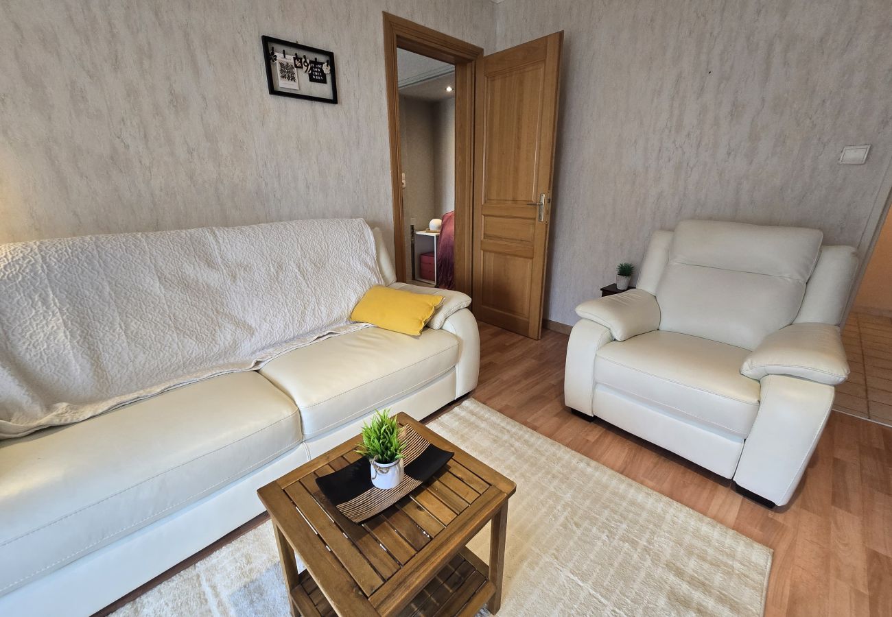 Appartement à Gréoux-les-Bains - Appartement Fontaine - 2 pers - clim - ascenseur - terrasse - parking