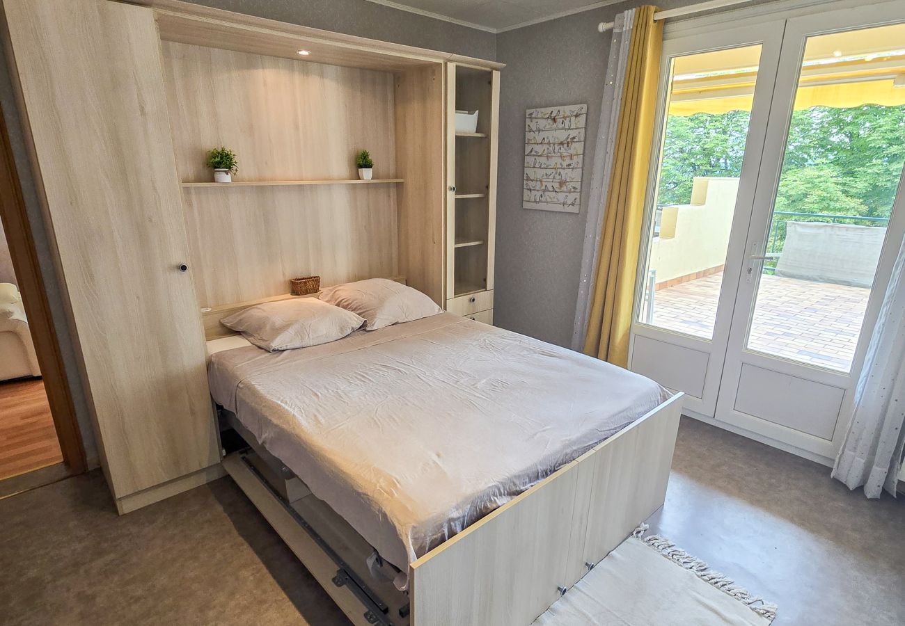 Appartement à Gréoux-les-Bains - Appartement Fontaine - 2 pers - clim - ascenseur - terrasse - parking