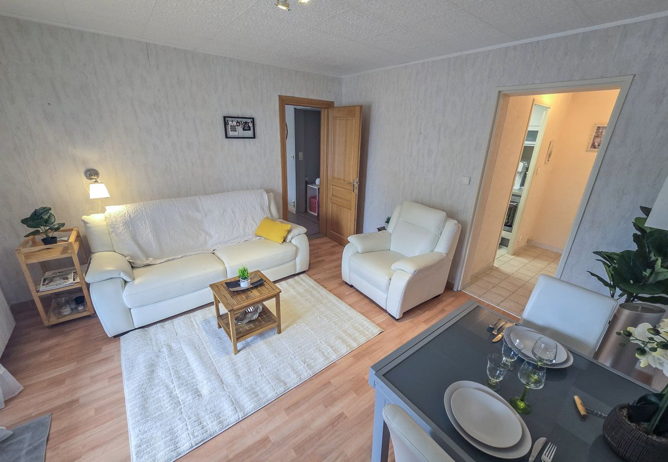 Appartement à Gréoux-les-Bains - Appartement Fontaine - 2 pers - clim - ascenseur - terrasse - parking
