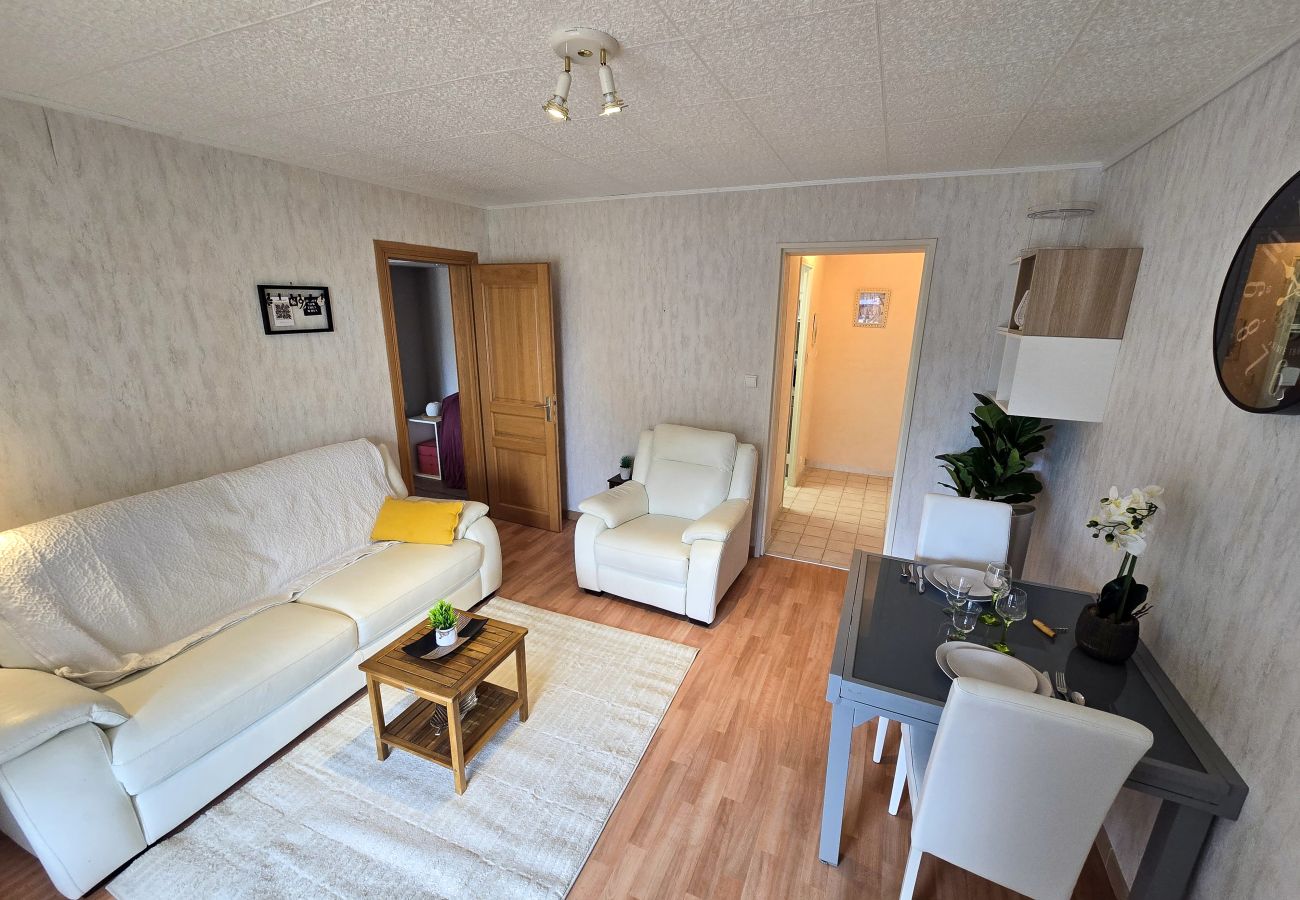 Appartement à Gréoux-les-Bains - Appartement Fontaine - 2 pers - clim - ascenseur - terrasse - parking