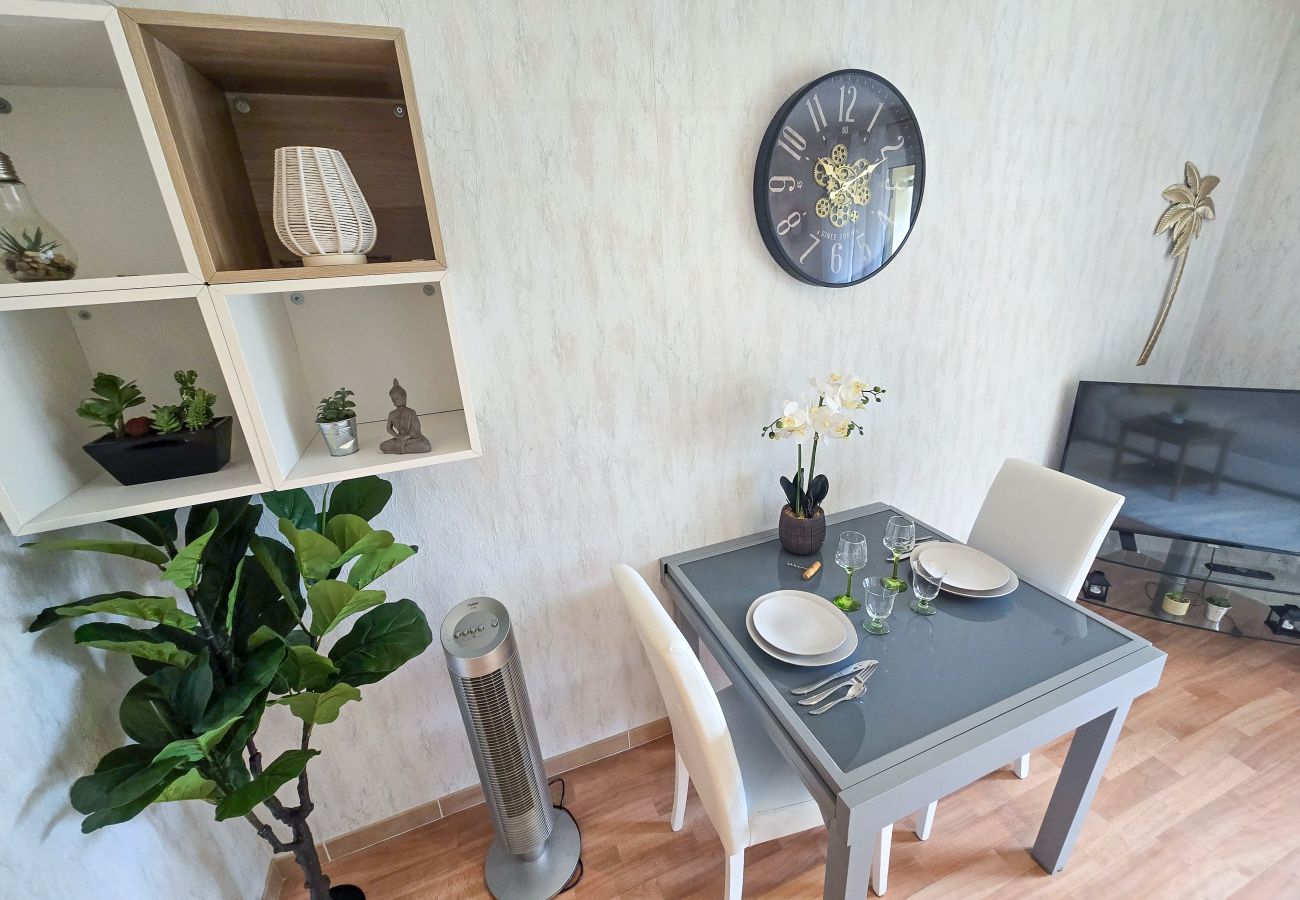 Appartement à Gréoux-les-Bains - Appartement Fontaine - 2 pers - clim - ascenseur - terrasse - parking