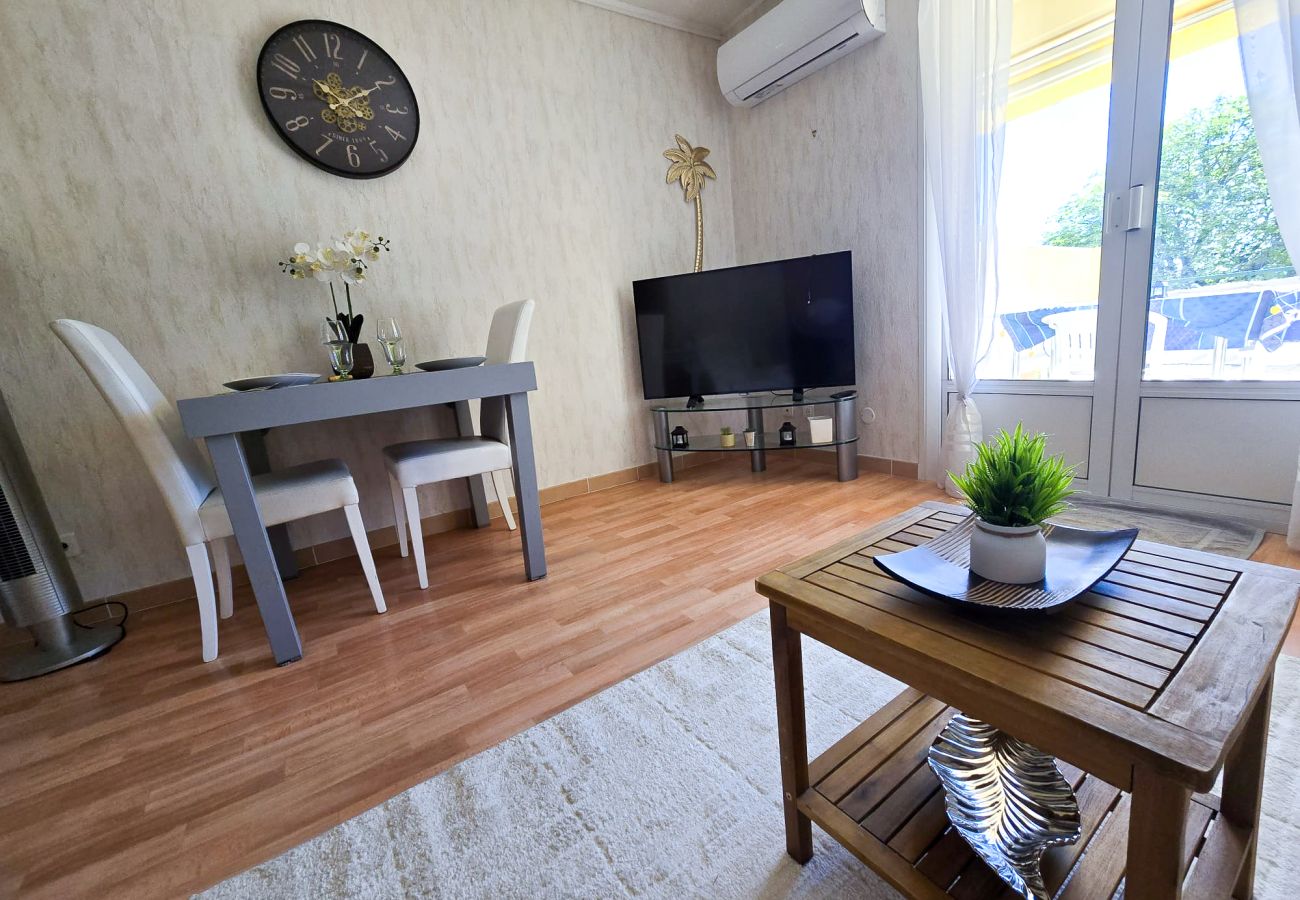 Appartement à Gréoux-les-Bains - Appartement Fontaine - 2 pers - clim - ascenseur - terrasse - parking