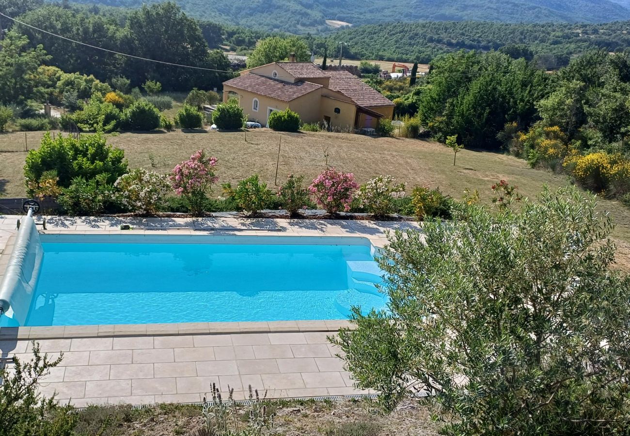 Villa à Lincel - La colline sous les étoiles