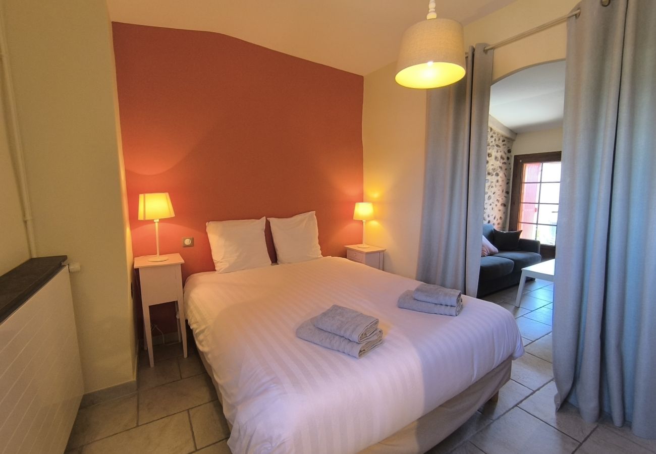 Maison à Oraison - Lou Parpaioun - villa provençale - piscine - 8 p