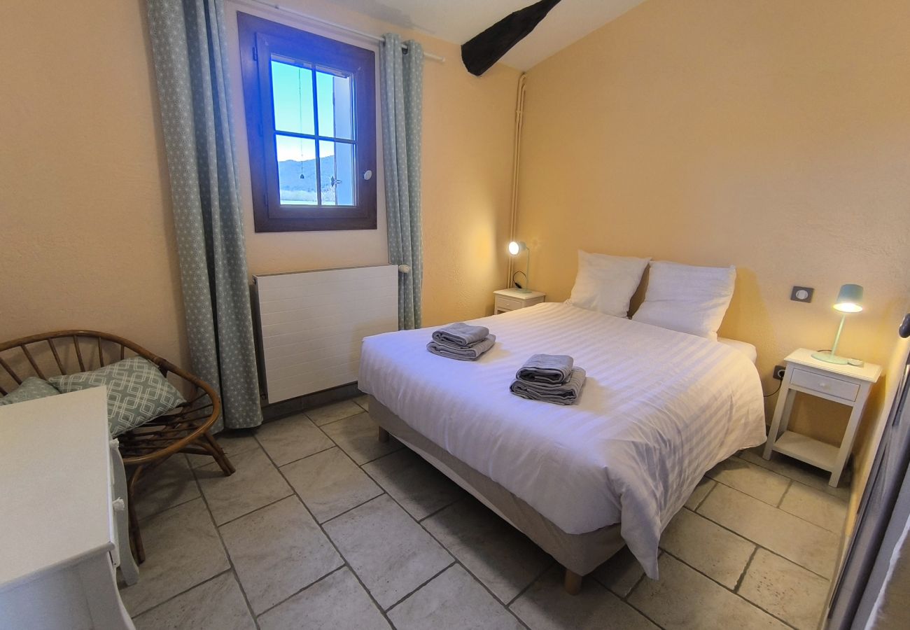 Maison à Oraison - Lou Parpaioun - villa provençale - piscine - 8 p