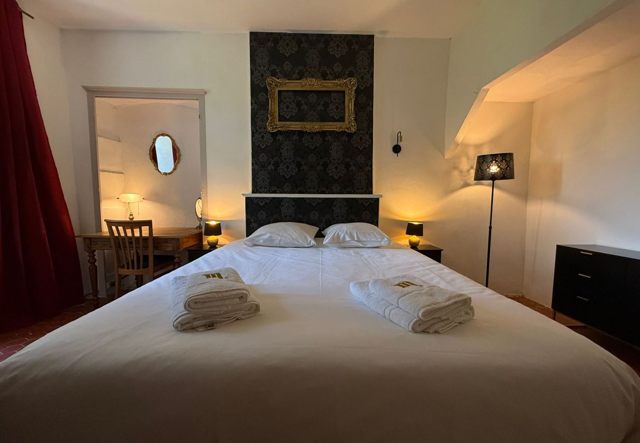Domaine à Montfroc - Le château de Montfroc - spa - salle cinéma - 16p