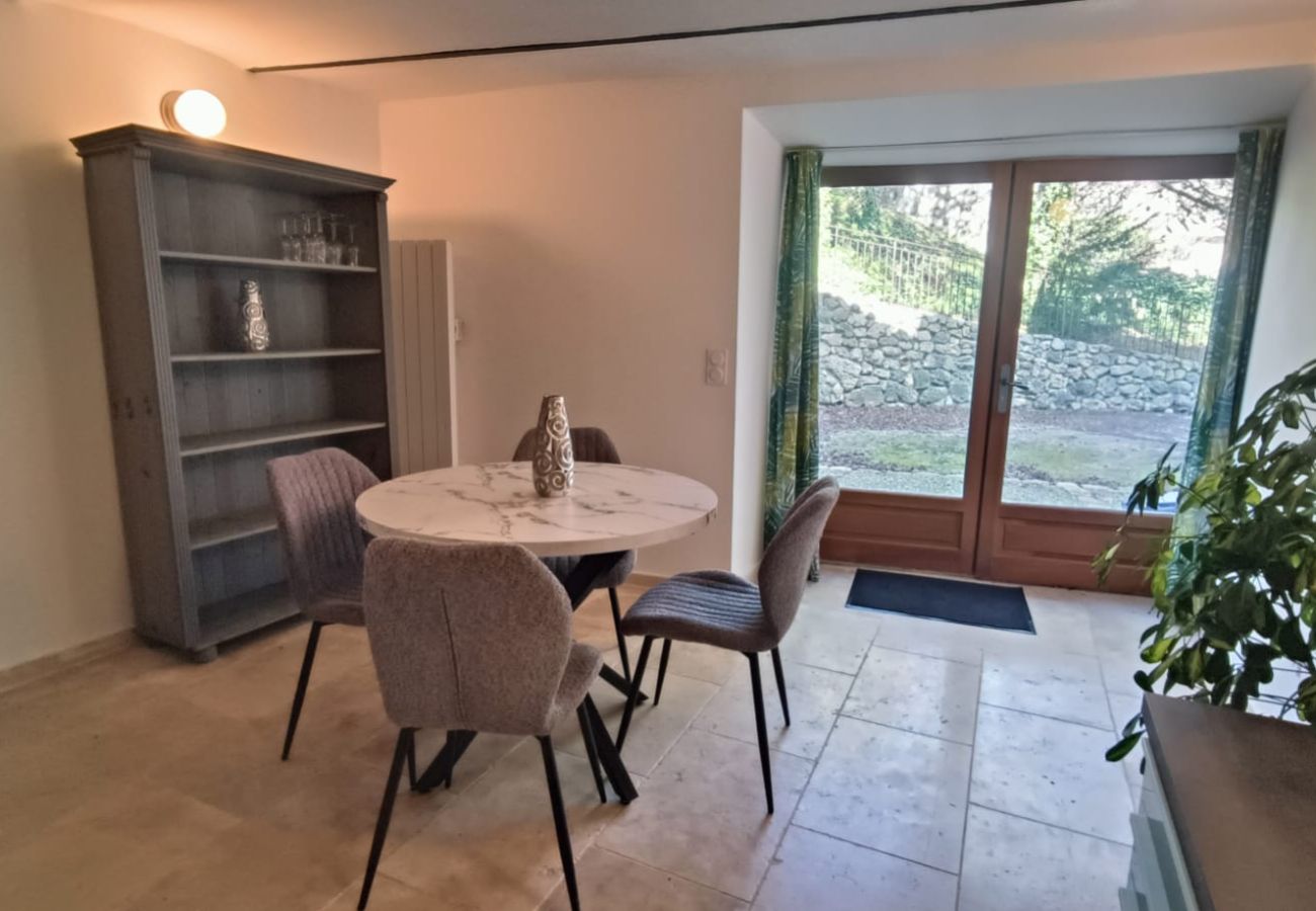 Appartement à Montfroc - Le Nid du Château