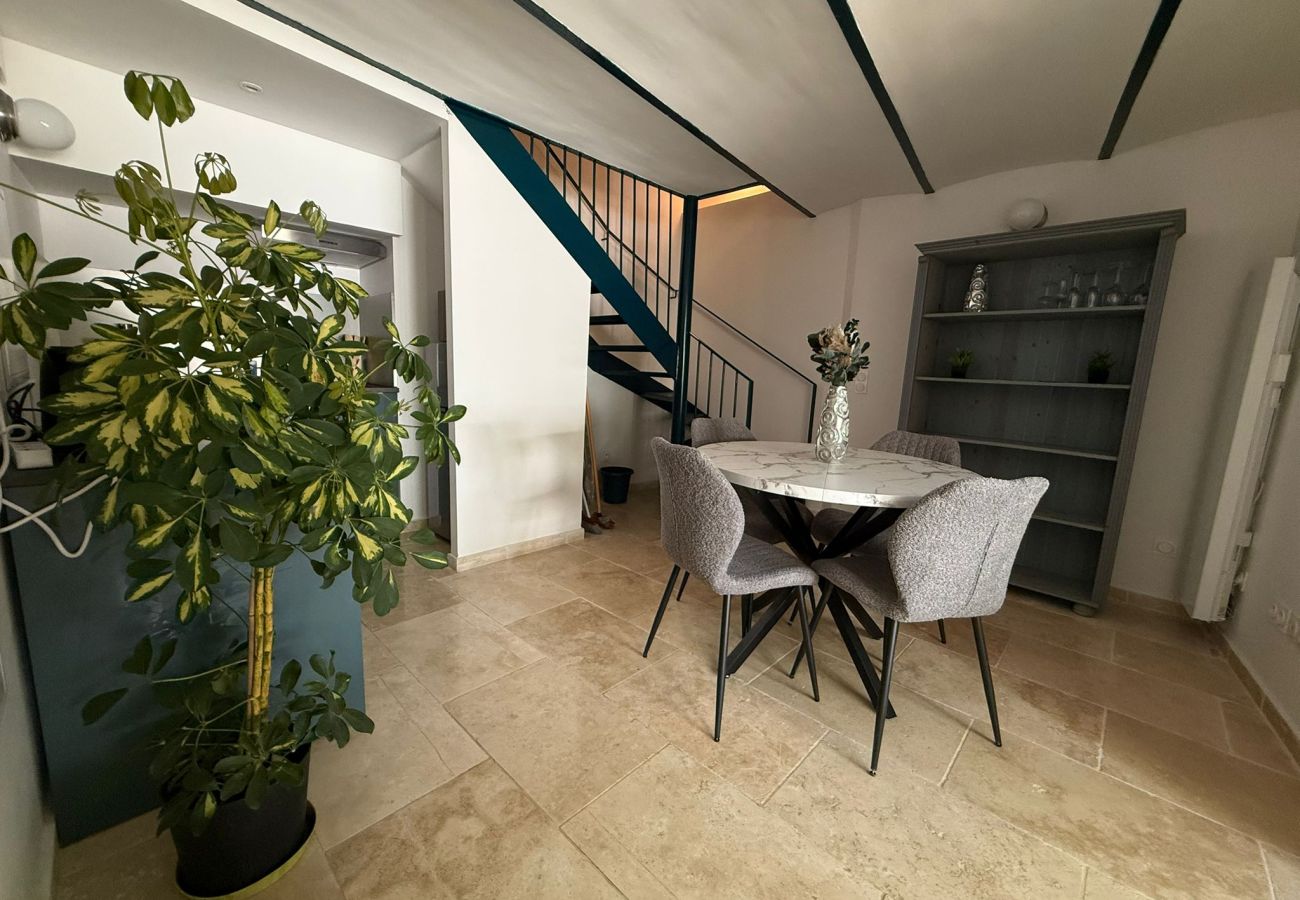 Appartement à Montfroc - Le Nid du Château - gite du château - 2p