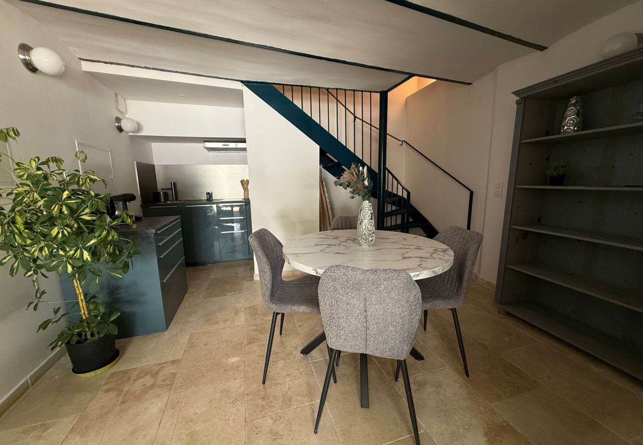 Appartement à Montfroc - Le Nid du Château - gite du château - 2p