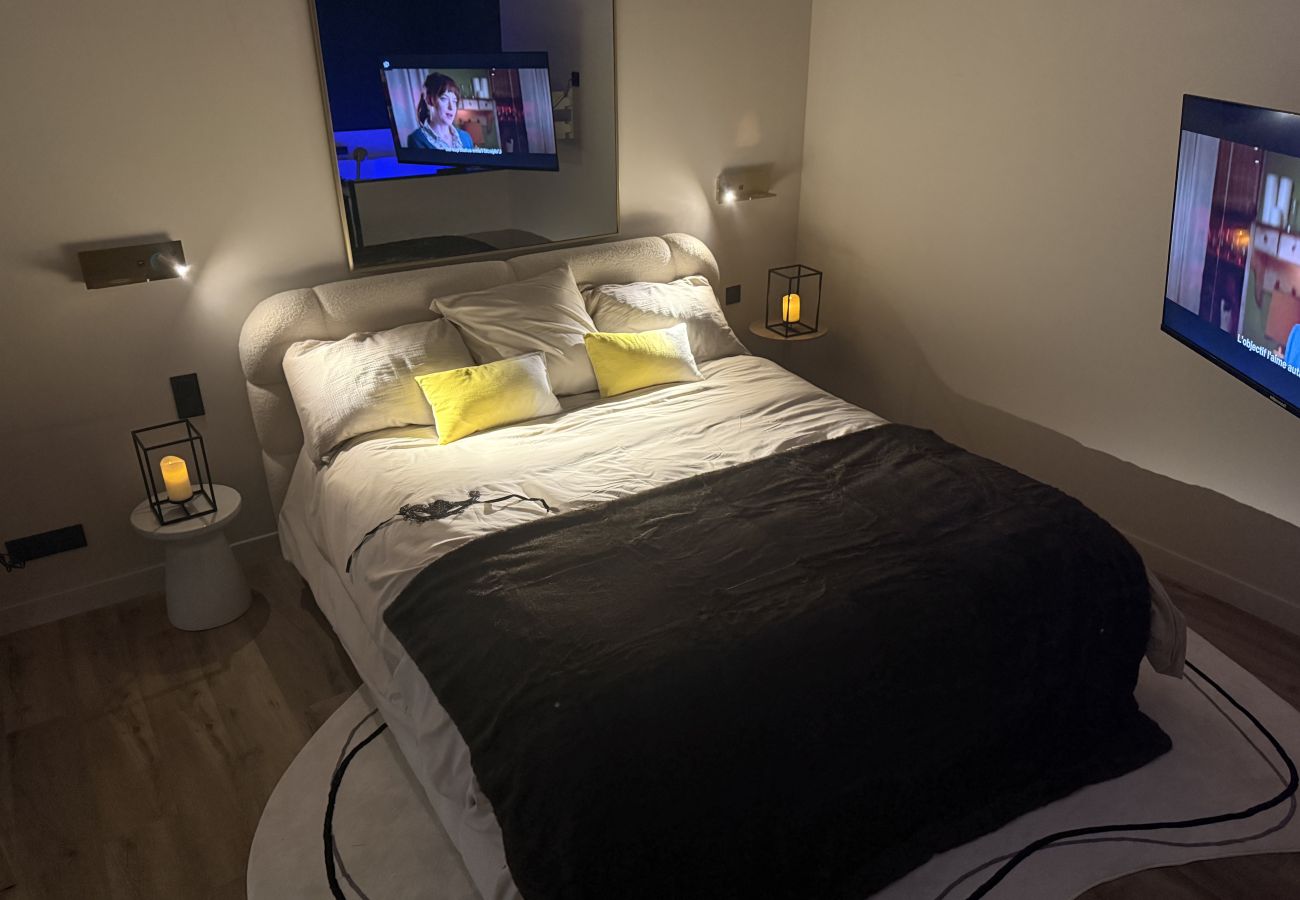 Studio à Manosque - La Love Room - charme et passion - 2p
