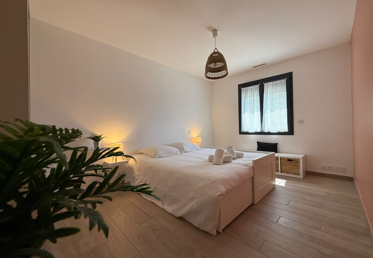 Villa à Le Brusquet - L'Ecrin du Brusquet 8personnes piscine chauffée