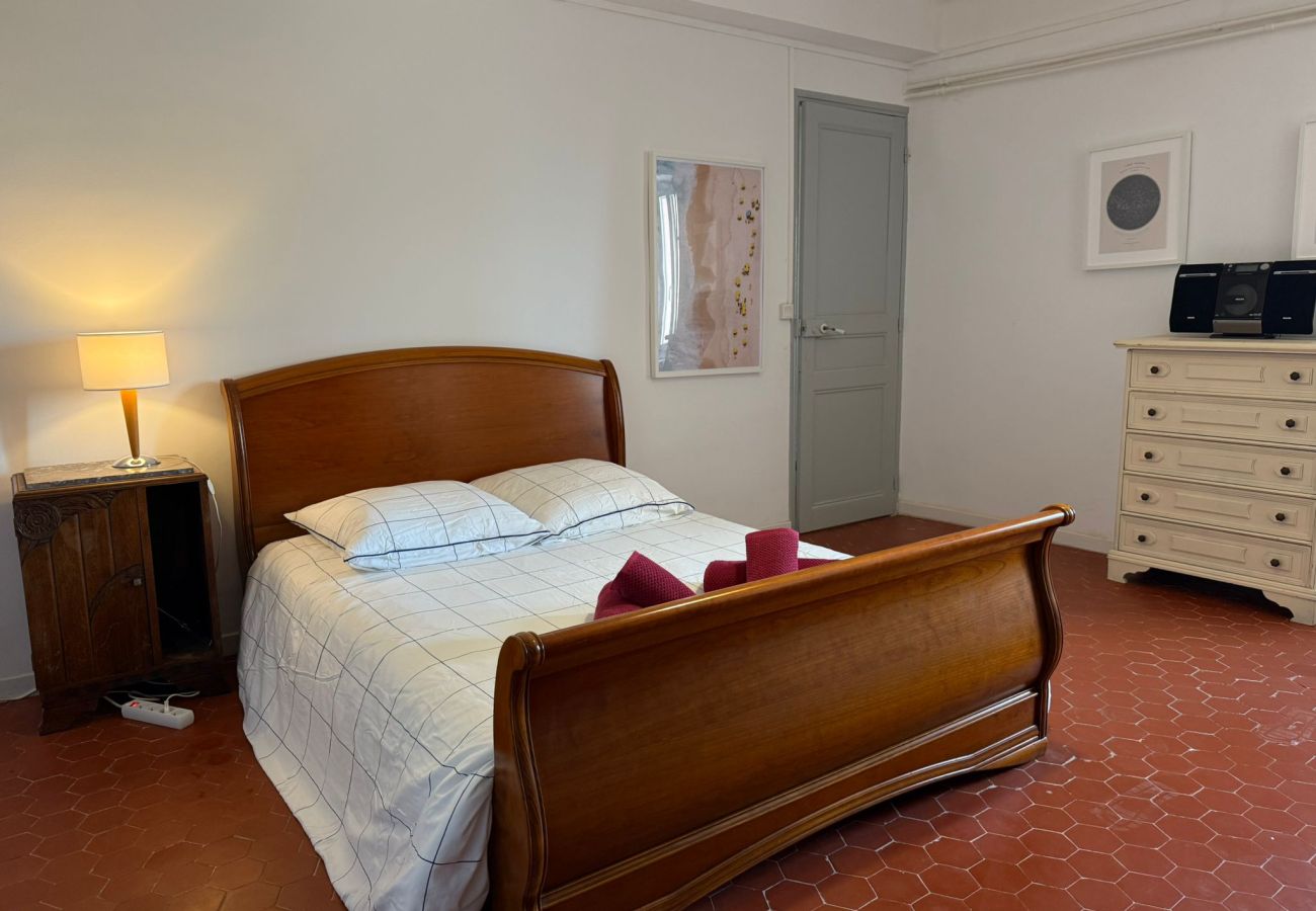 Maison à Les Mées - Le Balcon des Pourcelles 12personnes /terrasses