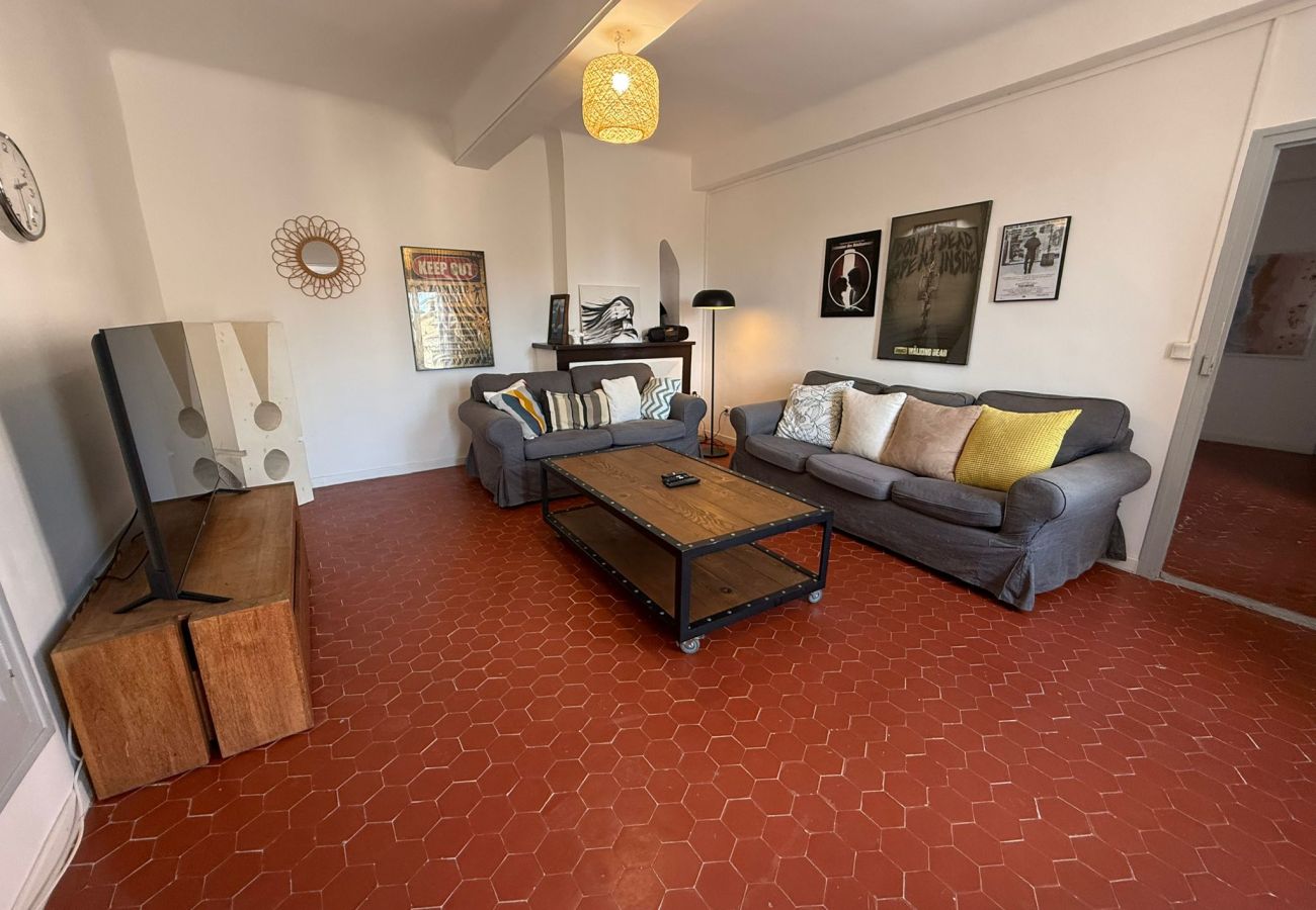 Maison à Les Mées - Le Balcon des Pourcelles 12personnes /terrasses